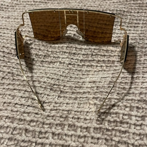 Fashion sunglasses - Picture 2 of 4